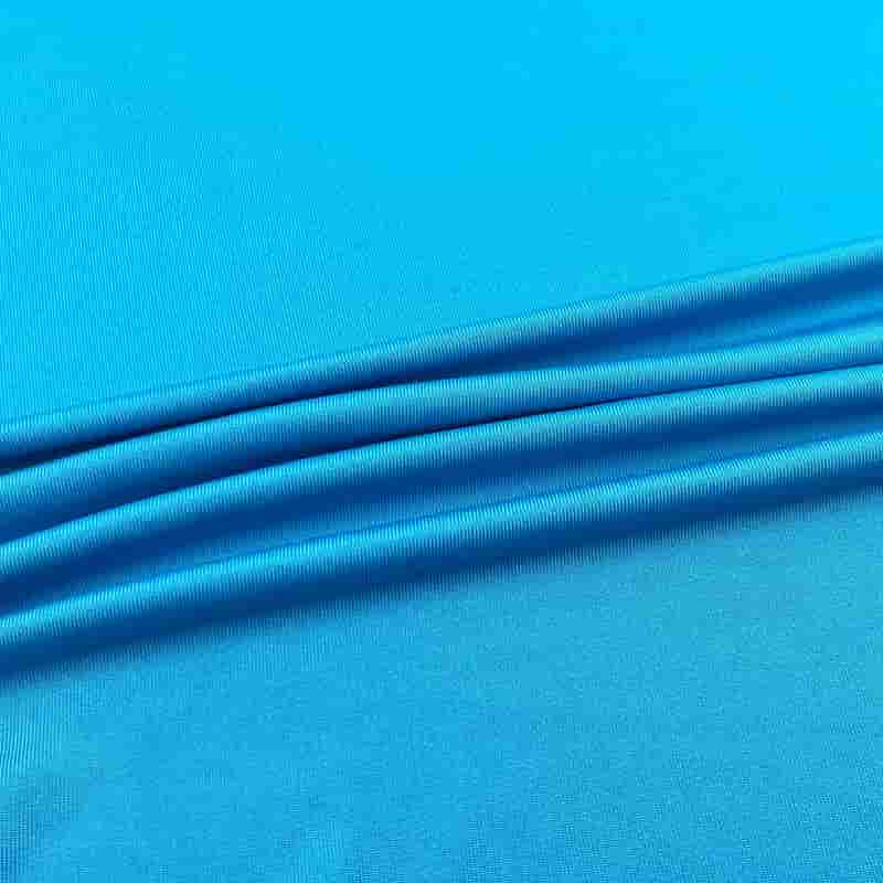 Reciklirana poliestrska raztegljiva pletenina